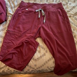 Figs maroon jogger scrub bottoms